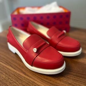 Tory Burch Pocket Tee Women’s Golf Loafer Shoes, Carnation Red, 8.5, New in Box